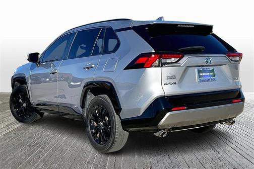2022 Toyota RAV4 Hybrid SE