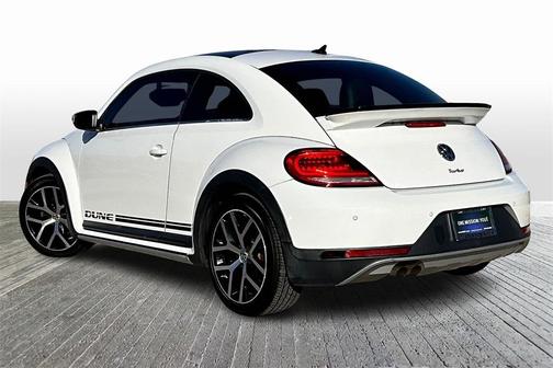 2016 Volkswagen Beetle 1.8T Dune