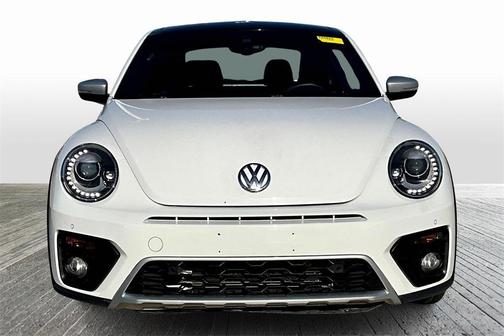 2016 Volkswagen Beetle 1.8T Dune