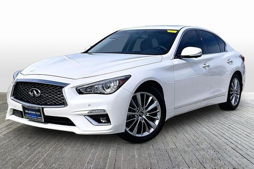 Majestic White 2023 INFINITI Q50 LUXE