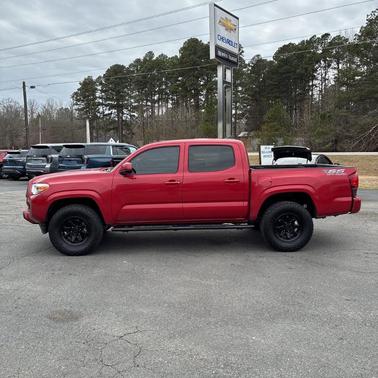 2022 Toyota Tacoma SR