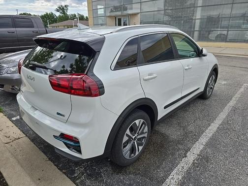 2022 Kia Niro EV S