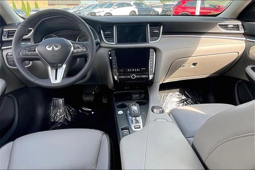 2025 INFINITI QX50 Luxe