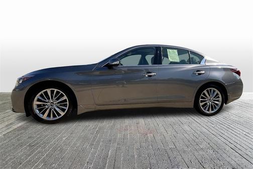 2022 INFINITI Q50 LUXE