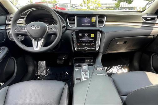 2025 INFINITI QX50 Luxe