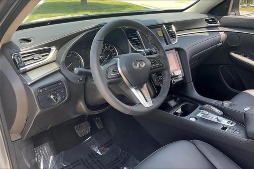 2025 INFINITI QX50 Luxe