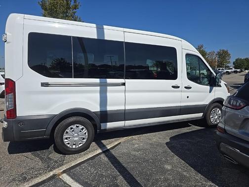 2017 Ford Transit-350 XL