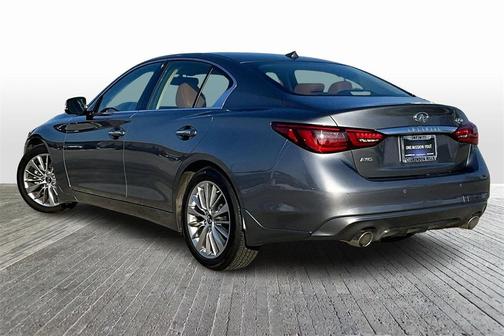 2023 INFINITI Q50 LUXE