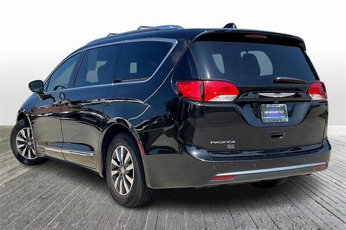 2020 Chrysler Pacifica Touring-L Plus