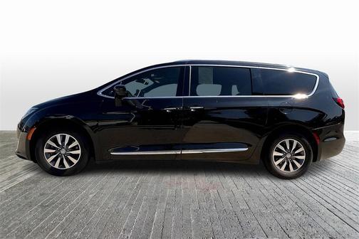 2020 Chrysler Pacifica Touring-L Plus