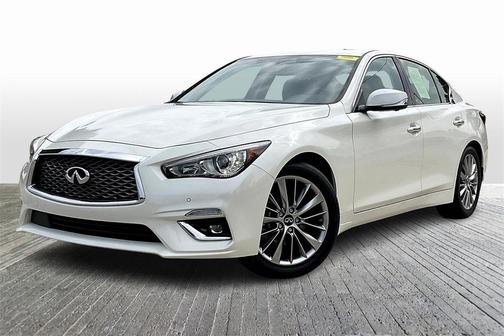 2024 INFINITI Q50 LUXE