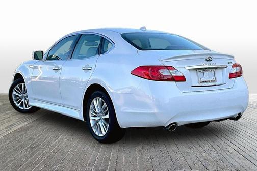 2011 INFINITI M37x 