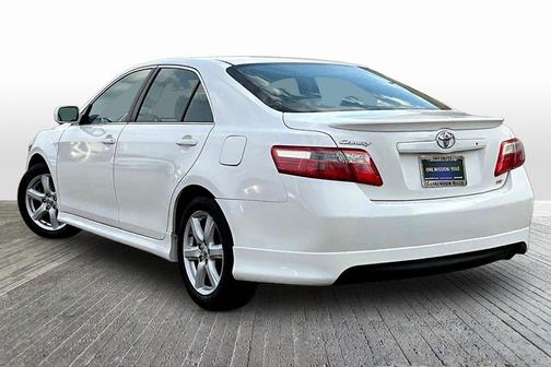 Super White 2008 Toyota Camry SE