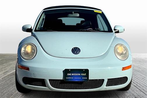 2006 Volkswagen New Beetle 2.5