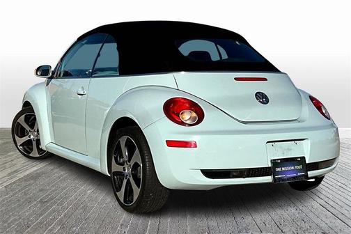 2006 Volkswagen New Beetle 2.5