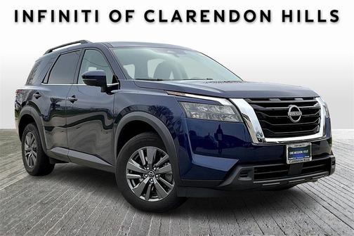 2024 Nissan Pathfinder SV