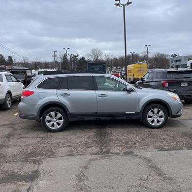 2011 Subaru Outback 2.5i