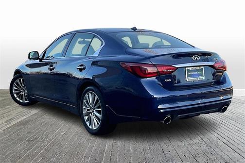 2023 INFINITI Q50 LUXE