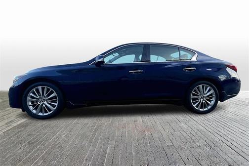 2023 INFINITI Q50 LUXE
