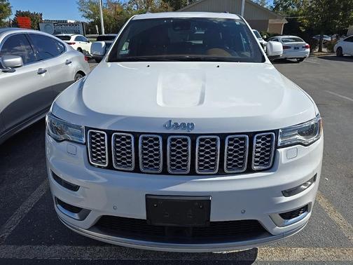 2020 Jeep Grand Cherokee Summit