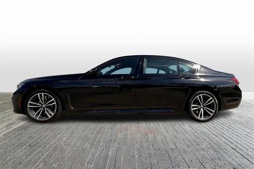 2022 BMW 750 i xDrive