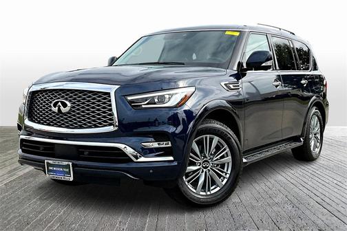 2022 INFINITI QX80 Luxe