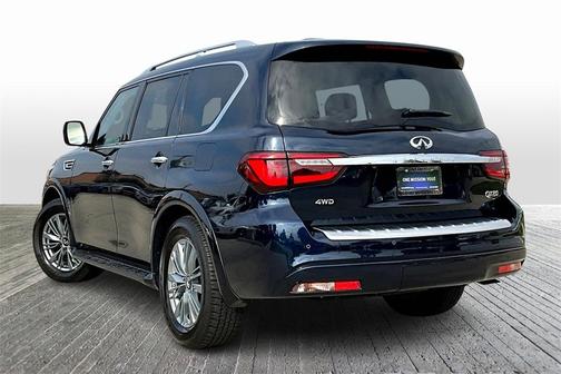 2022 INFINITI QX80 Luxe