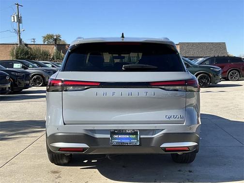 2026 INFINITI QX60 Luxe