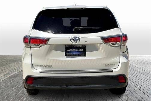 2016 Toyota Highlander LE Plus