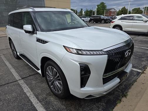 2025 INFINITI QX80 SENSORY