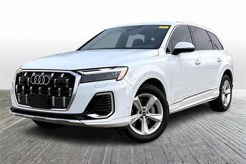2025 Audi Q7 55 Premium Plus