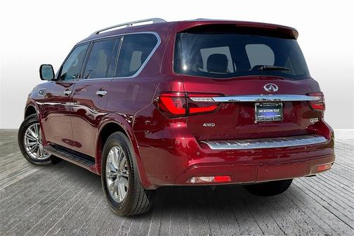 2022 INFINITI QX80 Luxe