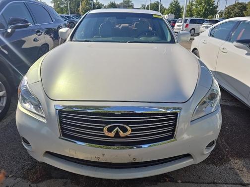 2012 INFINITI M37x 