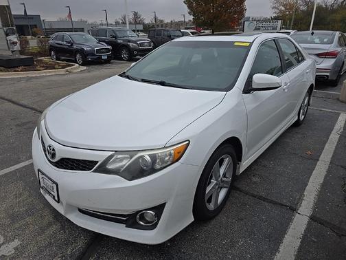 2014 Toyota Camry SE