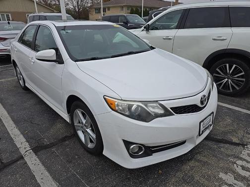 2014 Toyota Camry SE