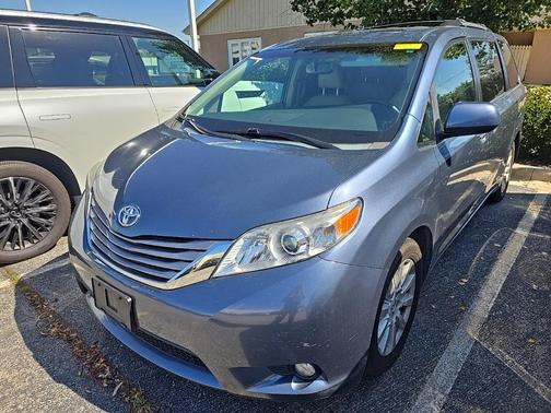 2015 Toyota Sienna XLE