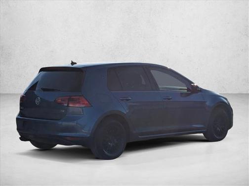 2017 Volkswagen Golf TSI S 4-Door