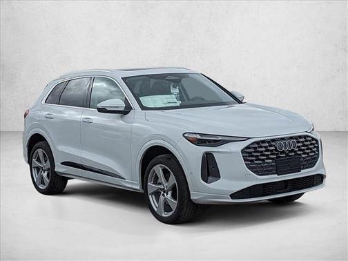 2025 Audi Q5 Premium Plus