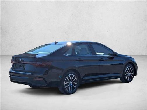 Deep Black Pearl 2025 Volkswagen Jetta 1.5T SE
