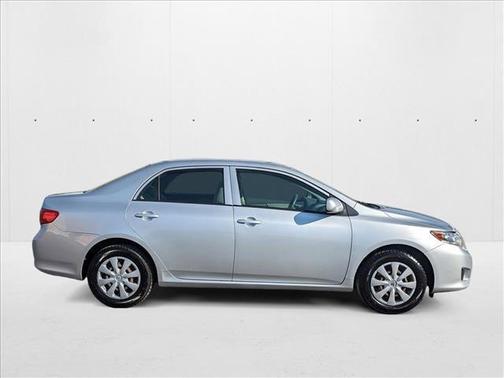 2009 Toyota Corolla LE