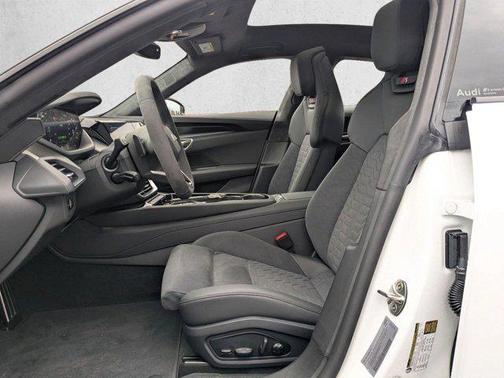 Arkona White 2026 Audi S e-tron GT Prestige quattro