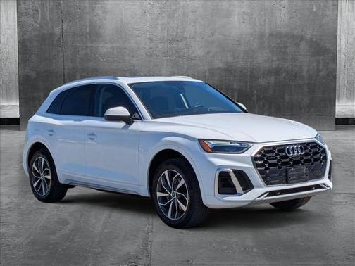 2022 Audi Q5 45 S line Premium Plus