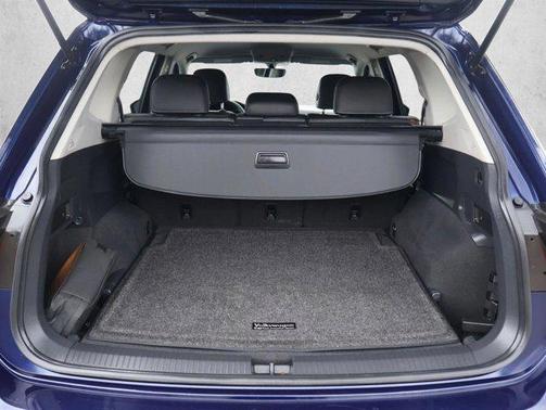 Atlantic Blue Metallic 2021 Volkswagen Tiguan 2.0T SE 4MOTION
