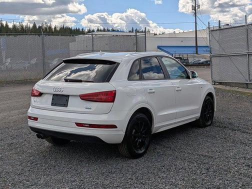 Glacier White Metallic 2018 Audi Q3 2.0T Premium