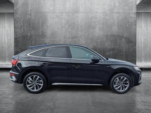 2022 Audi Q5 45 S line Premium Plus