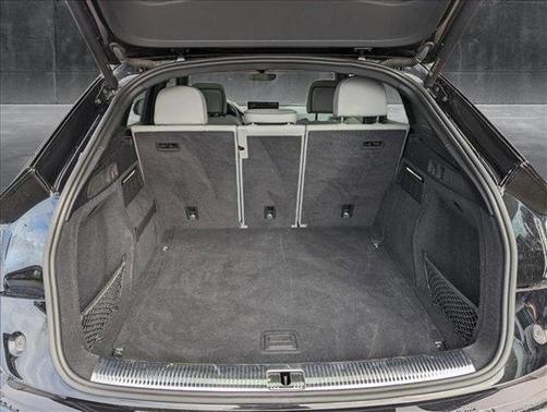 2022 Audi Q5 45 S line Premium Plus