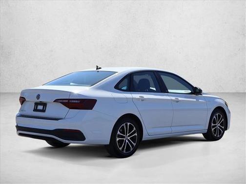 Pure White 2024 Volkswagen Jetta 1.5T Sport