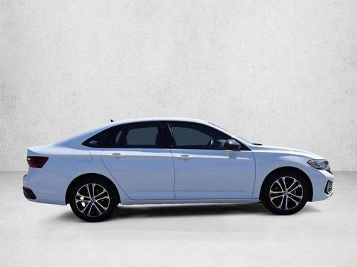 Pure White 2024 Volkswagen Jetta 1.5T Sport