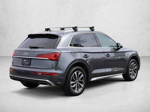 Daytona Gray Pearl Effect 2023 Audi Q5 45 S line Premium Plus