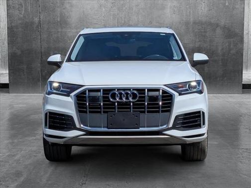 2023 Audi Q7 55 Premium Plus